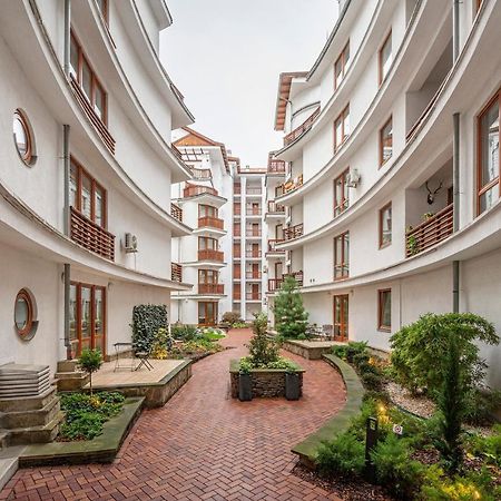 Modern Apartment With Garage 布达佩斯 外观 照片