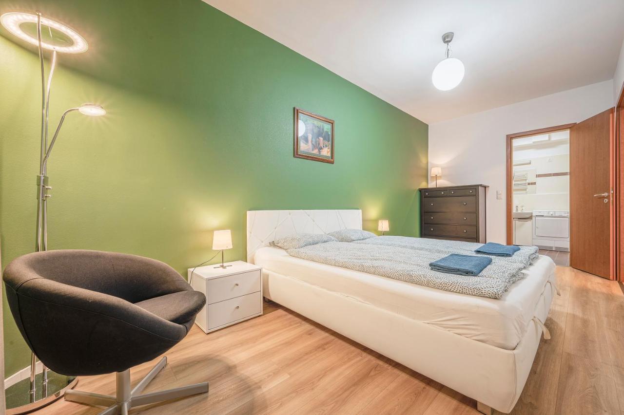 Modern Apartment With Garage 布达佩斯 外观 照片