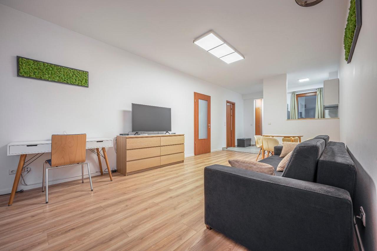 Modern Apartment With Garage 布达佩斯 外观 照片