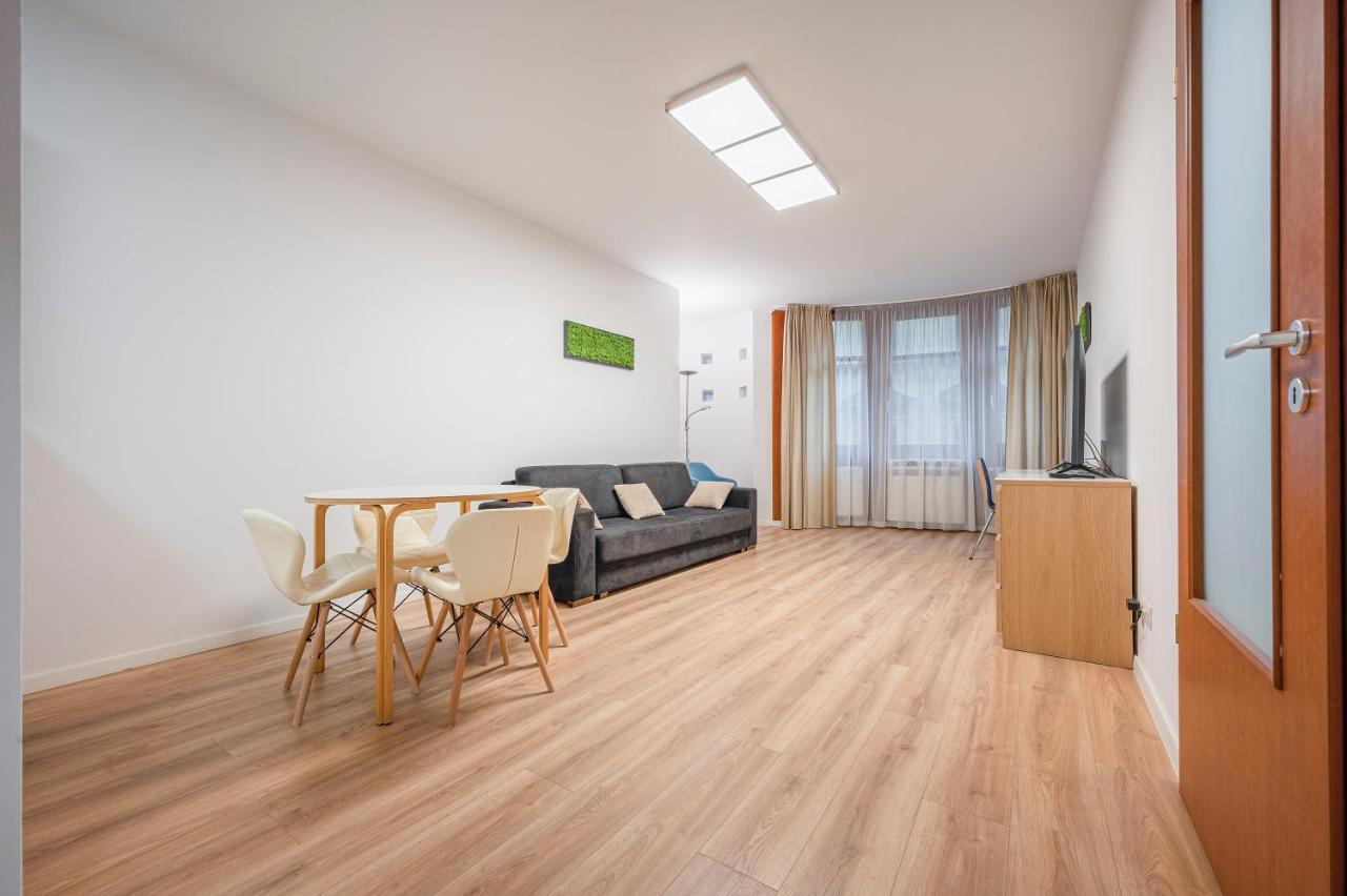 Modern Apartment With Garage 布达佩斯 外观 照片