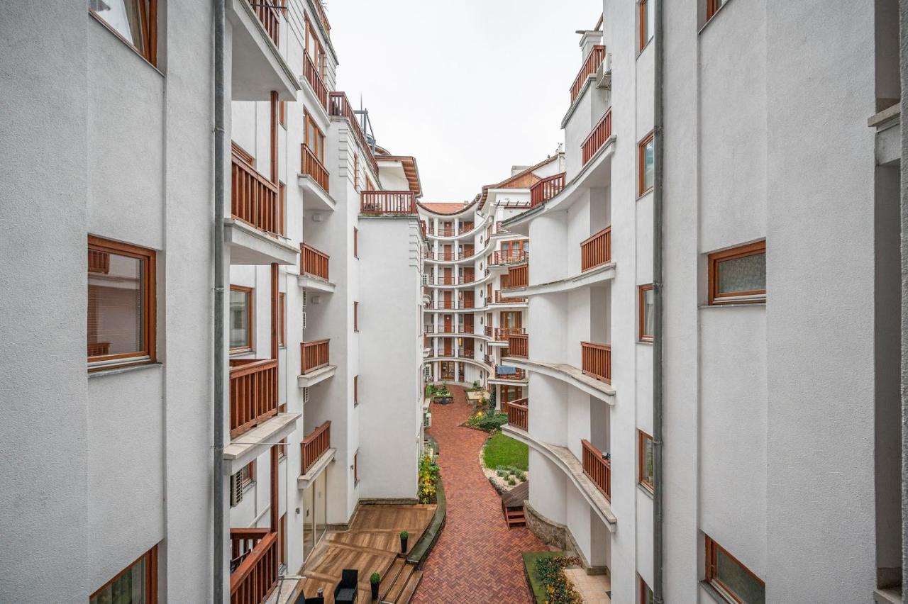Modern Apartment With Garage 布达佩斯 外观 照片